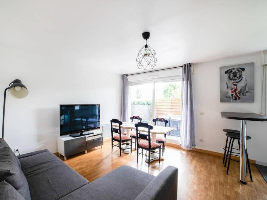 Les Paves De Prague - Appartement Pour 4 A 10 Minutes De Disneyland Paris Montévrain Kültér fotó